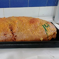 Preparaci&oacute;n artesanal de lechona con receta de la abuela